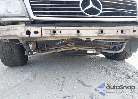 2000 Mercedes-Benz Sl 500 z USA, uszkodzony, nr VIN WDBFA68F6YF194611